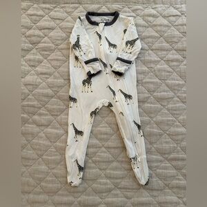 Kyte BABY Cream Giraffe Print Footie